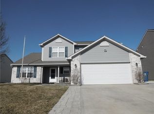 95 Hilltop Farms Blvd, New Whiteland, IN 46184