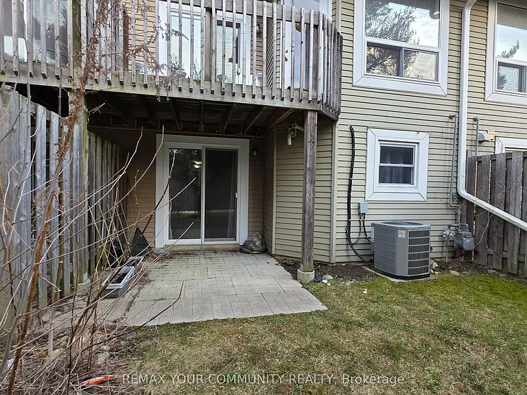 210 Highland Cres #19 — Photo 34