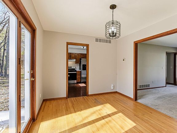 5th image of 713 Northwood Dr