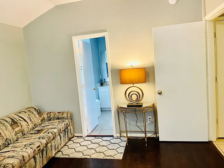 118 Willoughby Ct — Photo 20