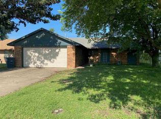 2926 Mount Vernon Rd, Enid, OK 73703