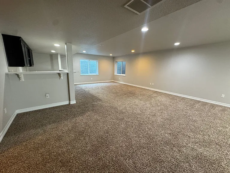 6131 Anders Ridge Ln — Photo 23