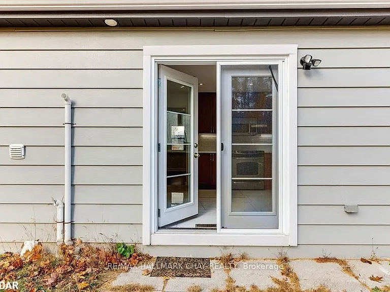 141 Ardagh Rd #1 — Photo 13