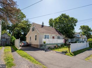 321 Cedar Ave, Croydon, PA 19021