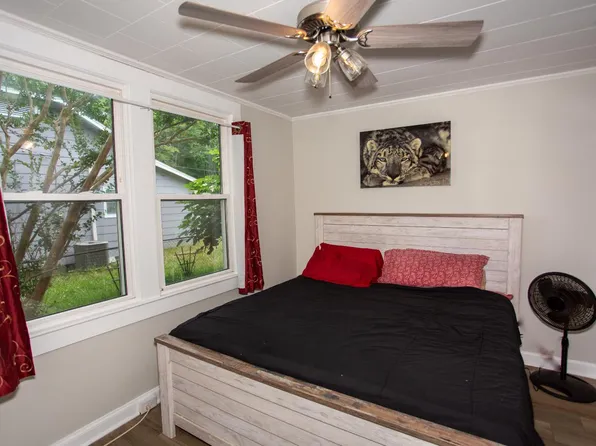 111 Summit St, Gastonia, NC 28052