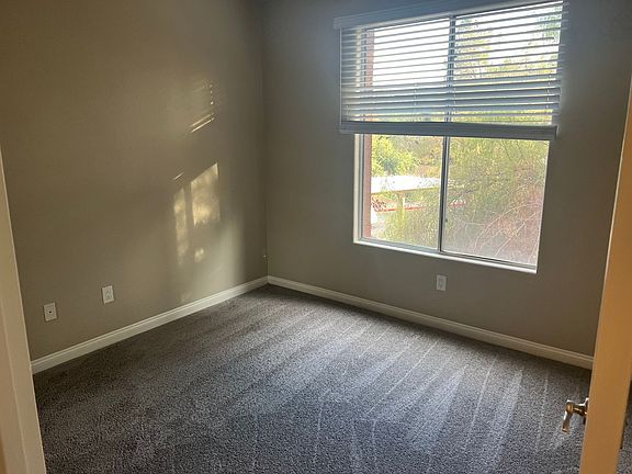 5th image of 4400 S Jones Blvd Unit 2078