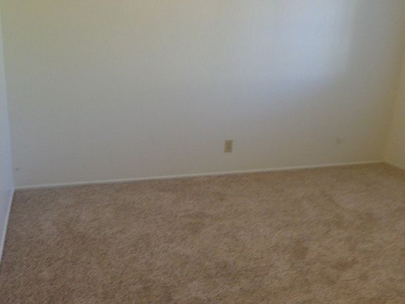 5th image of 1119 G St APT 6