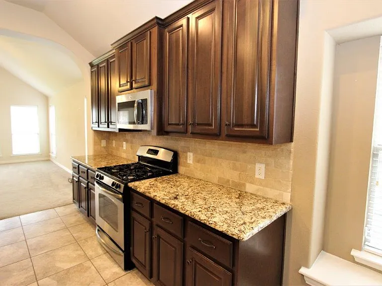 8902 Peach Oak Xing — Photo 9
