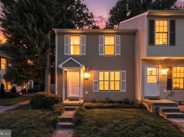 7600 Wood Mist Ln, Falls Church, VA 22043