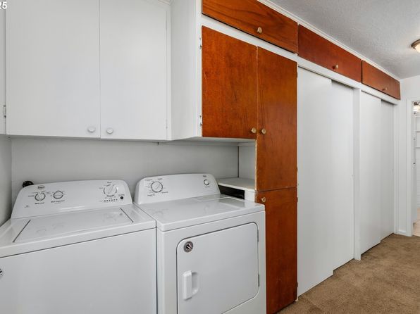 portland-oregon-53980958 picture