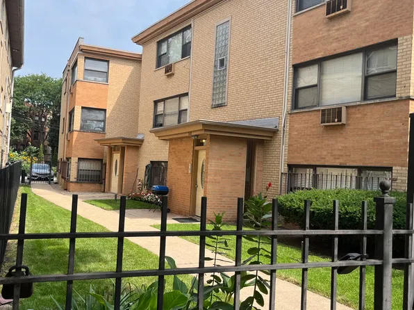 7608 N Rogers Ave #203, Chicago, IL 60626