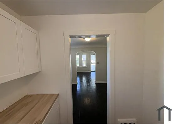 19192 Hull St — Photo 15