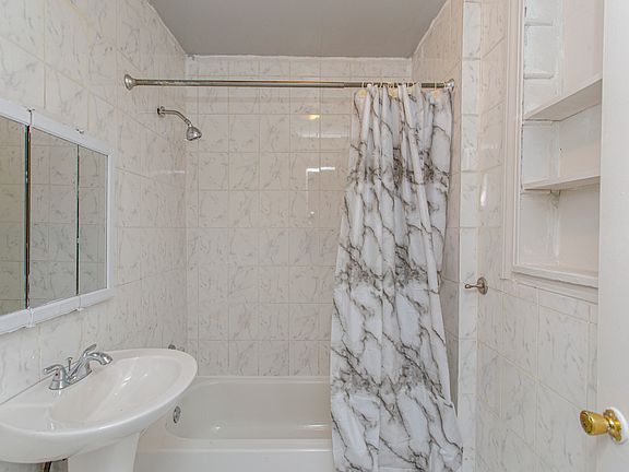 4th image of 5219 S Campbell Ave