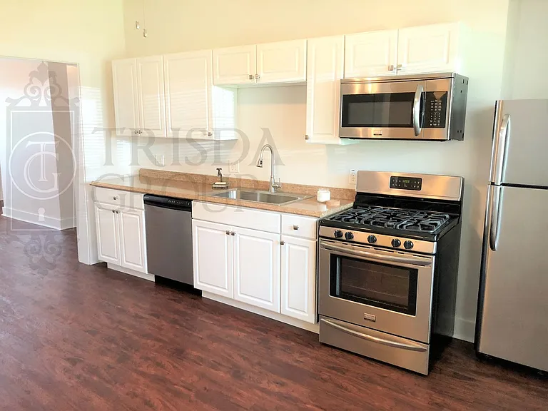 605 Griffin St — Photo 9
