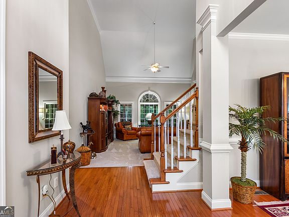 2nd image of 4926 Red Cliff Ct