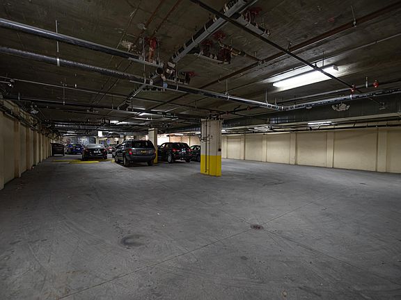 3rd image of 7044 Vassar Ave #6