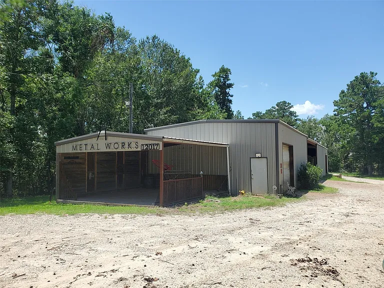 12021 Old Montgomery Rd — Photo 8