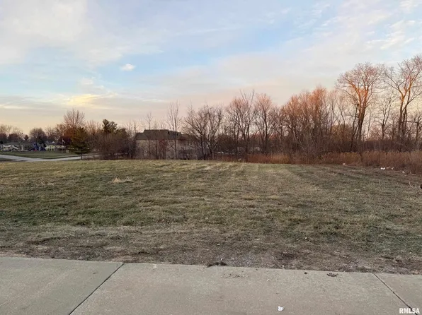 308 Holland Rd, Metamora, IL 61548