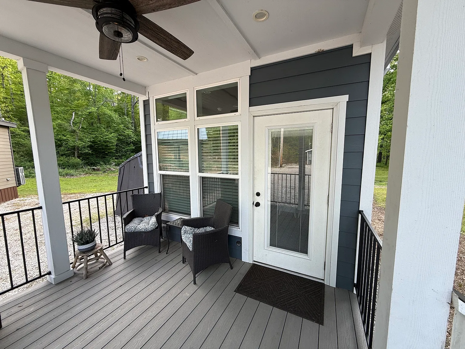 1 bed, 450 sqft, $1,200 — Photo 3