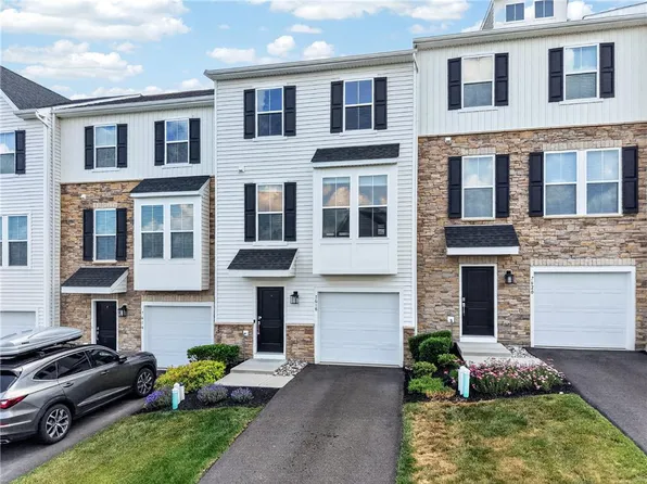 7618 Clayton Ave, Coopersburg, PA 18036