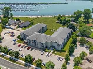 44 Robson Rd #303, Leamington, ON N8H 5E4