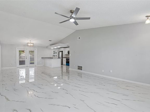 4th image of 5588 GARDEN GROVE CIRCLE