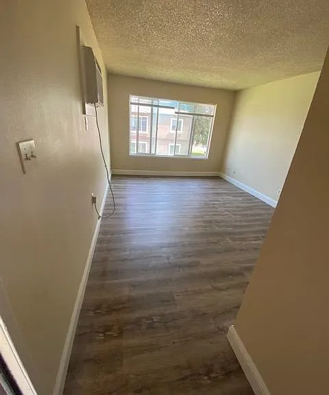 2910 N Tracy Blvd #34 — Photo 2