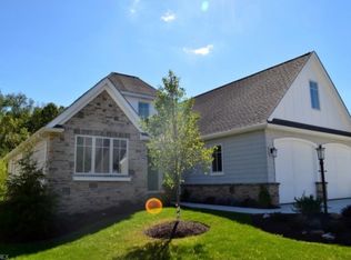 4546 Castlemaine Ct, Akron, OH 44333