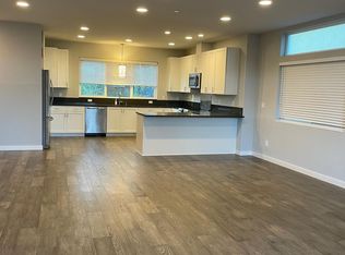 19846 25th Ave NE, Shoreline, WA 98155