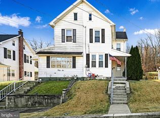 58 W Fairview St, Mohnton, PA