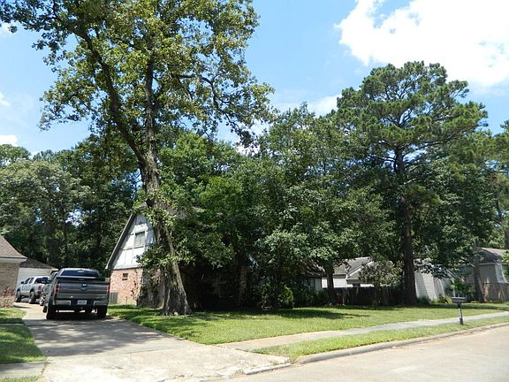3rd image of 13423 Lakecrest Dr