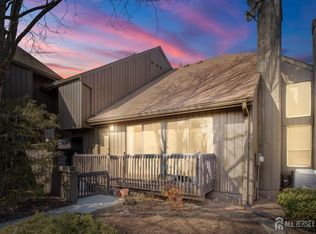 506 Westgate Dr, Edison, NJ