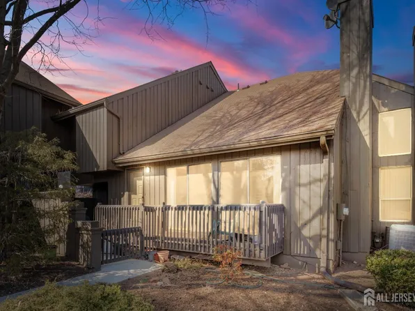 506 Westgate Dr, Edison, NJ 08820