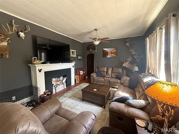 2nd image of 16682 Pike 292