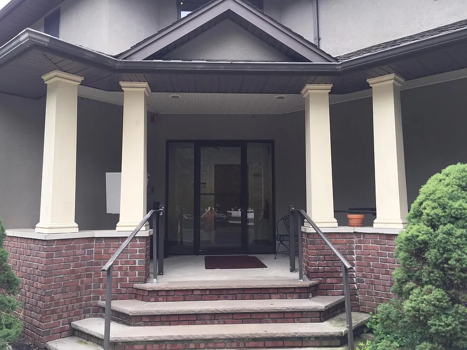 Private Entrance