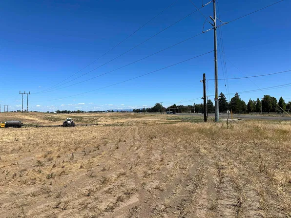 11 S Dover Rd, Medical Lake, WA 99022