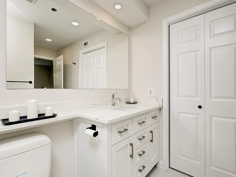 2227-3315 Wyndham Cir #2227 — Photo 19
