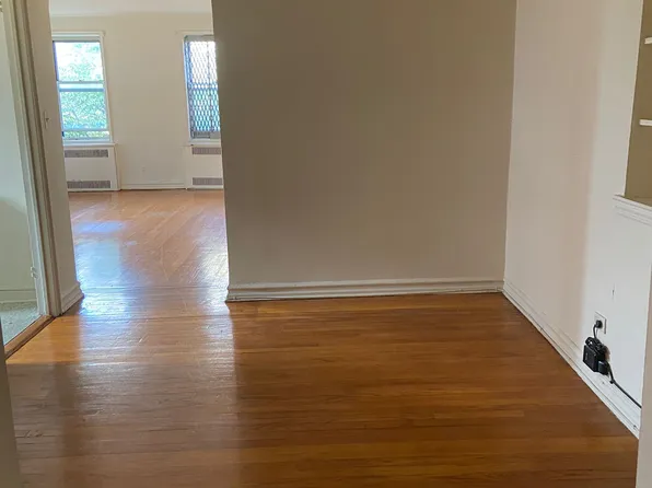 64-85 Saunders Street image 3 of 9