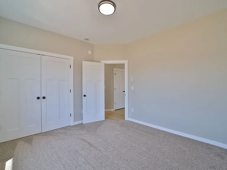 781 W Palomino Ave — Photo 10