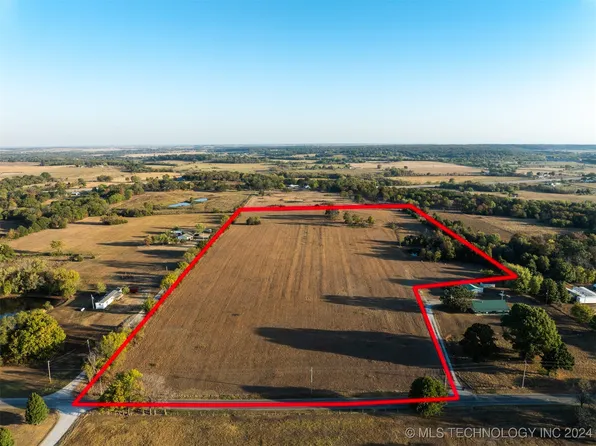 19 E 330th Rd, Chelsea, OK 74016