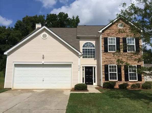 4134 Robinwood Dr, Charlotte, NC 28212