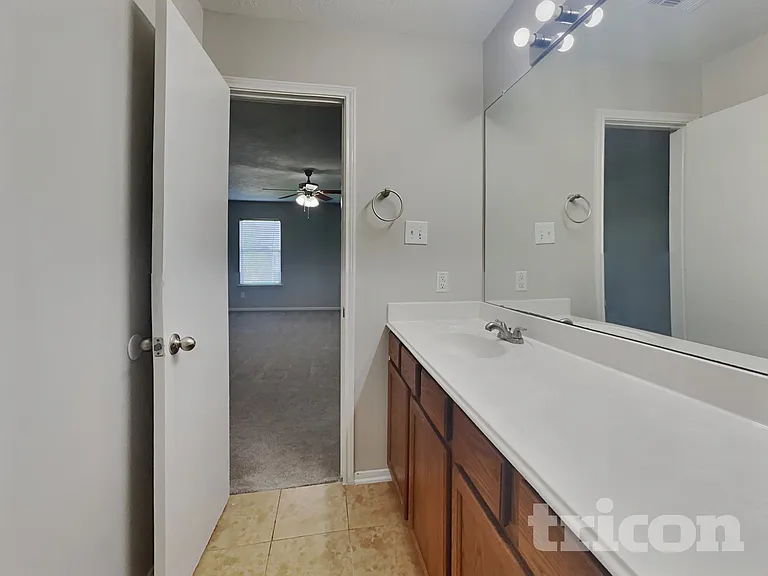 1015 Blair Field Ln — Photo 9