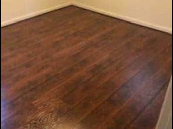 3rd image of 401 S Courthouse Rd APT 3