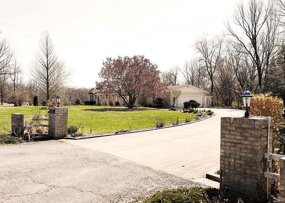 12740 Rolling Hills Dr, Trenton, IL 62293 Zillow