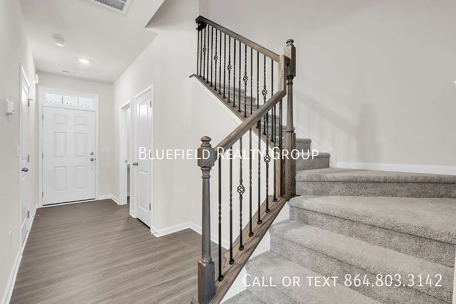 Brand New 3-Bedroom, 2.5-Bath Townhome With Stylish Finishes $1,700/mo rent — Photo 4