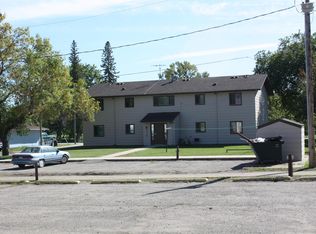 518 4th St SW APT 101, Jamestown, ND 58401