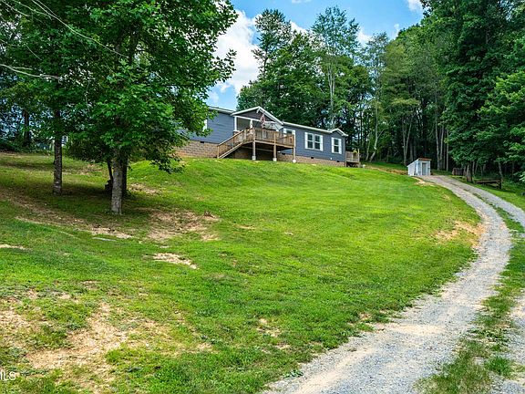 3rd image of 448 Ed Wilson Ln