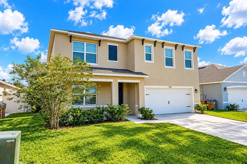 5 bed, 3.0 bath, 2386 sqft, $2,700 — Photo 3