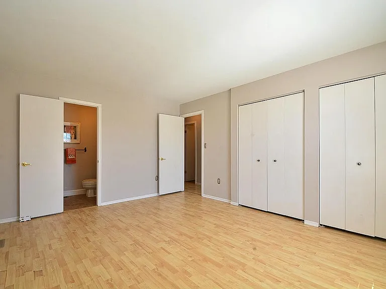 5036 Hilltop Acres Rd — Photo 5