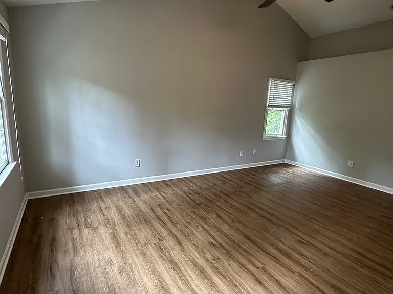 5409 Rockholly Ct — Photo 25